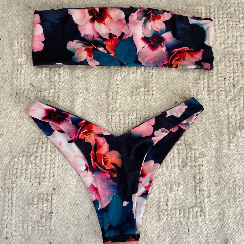 Vaya Island bikini